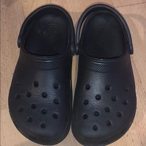 Black Crocs